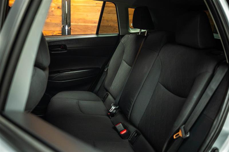 Used 2025 Toyota Corolla Cross LE FWD image 10