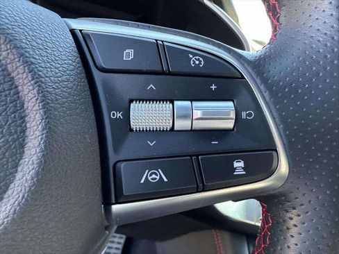 Used 2023 Genesis G70 2.0T w/ Sport Prestige Package image 33