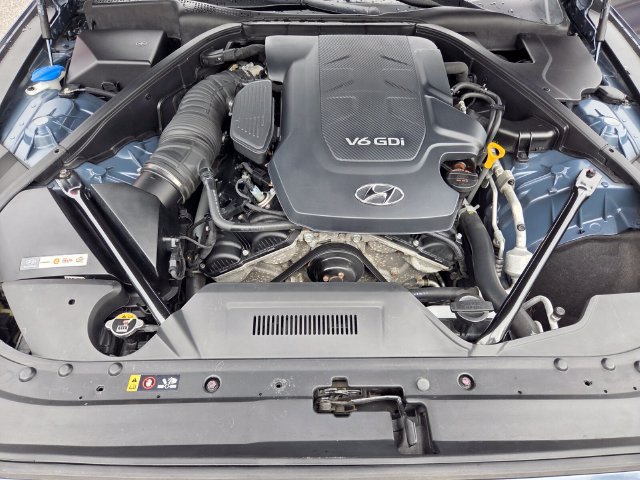 Used 2015 Hyundai Genesis 3.8 w/ Option Group 04 RWD image 19