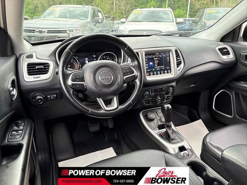 Used 2018 Jeep Compass Latitude w/ Popular Equipment Group AWD/4WD image 11