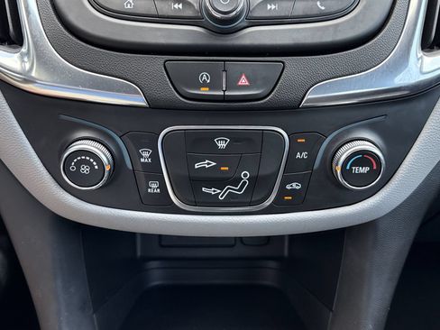 Used 2024 Chevrolet Equinox LS FWD image 22