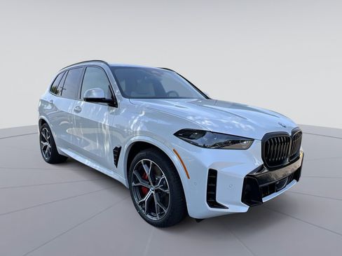Used 2026 BMW X5 xDrive50e w/ M Sport Package AWD/4WD image 7
