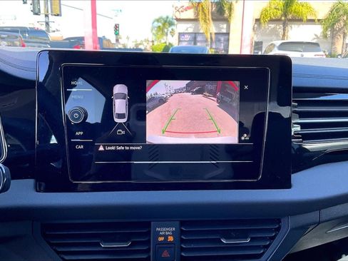 Used 2025 Volkswagen Jetta S image 8