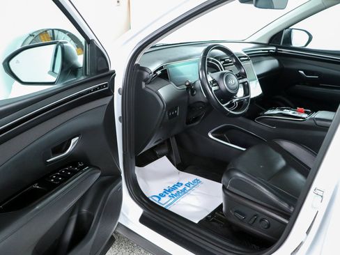Used 2022 Hyundai Tucson Limited FWD image 3