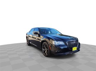 Used 2020 Chrysler 300 Touring w/ Sport Appearance Package video 2
