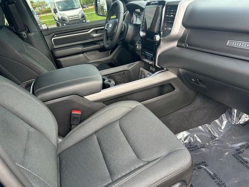 Used 2025 RAM 1500 Big Horn RWD image 25