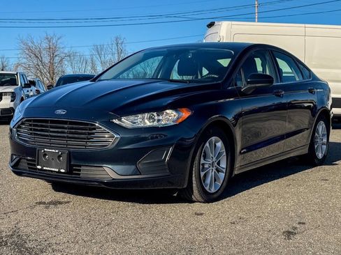 Used 2020 Ford Fusion SE image 7