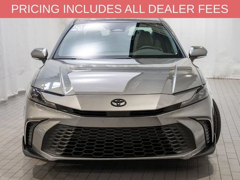 Used 2026 Toyota Camry SE w/ Convenience Package FWD image 2
