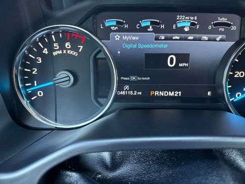 Used 2016 Ford F150 Lariat w/ Equipment Group 501A Mid AWD/4WD image 21