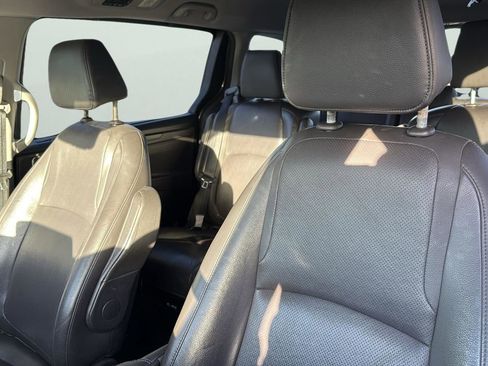 Used 2018 Honda Odyssey Elite image 5