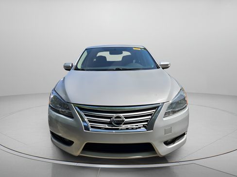 Used 2015 Nissan Sentra SL w/ SL Premium Package FWD image 4