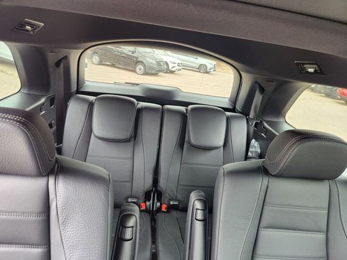 New 2026 Mercedes-Benz GLS 450 4MATIC image 10
