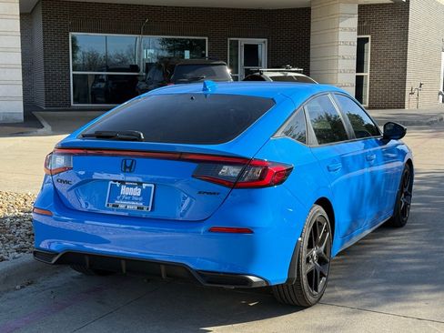 Used 2025 Honda Civic Sport image 6