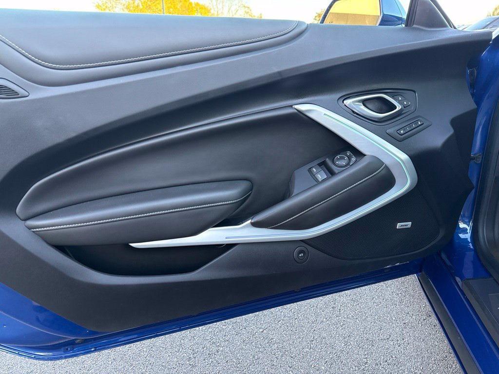 Used 2021 Chevrolet Camaro SS RWD image 14