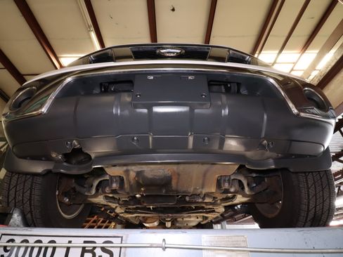 Used 2011 Nissan Frontier SL image 37