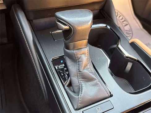 Used 2023 Lexus ES 350 w/ Premium Package image 34