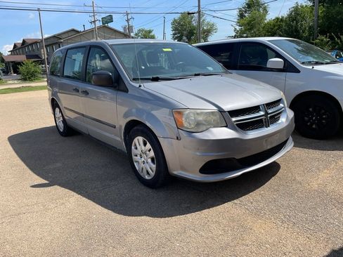Used 2014 Dodge Grand Caravan American Value Package FWD image 1