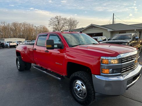 Used 2016 Chevrolet Silverado 3500 W/T w/ WT Convenience Package image 3