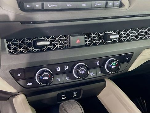 Certified 2023 Honda Accord EX image 15