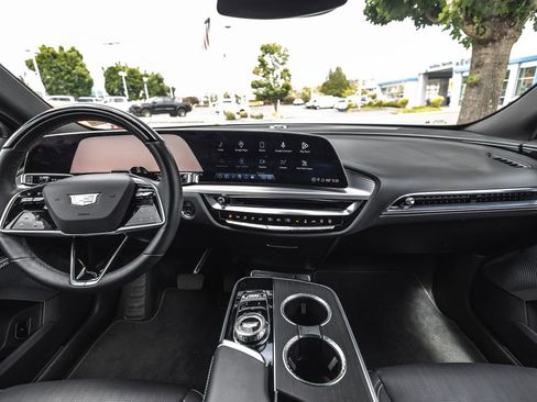 Used 2024 Cadillac Lyriq Sport AWD/4WD image 26