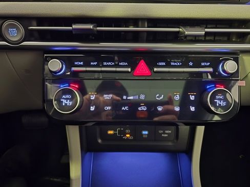 New 2026 Hyundai Tucson Limited image 18