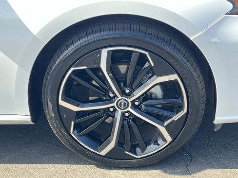 Used 2023 Nissan Altima 2.5 SR image 27