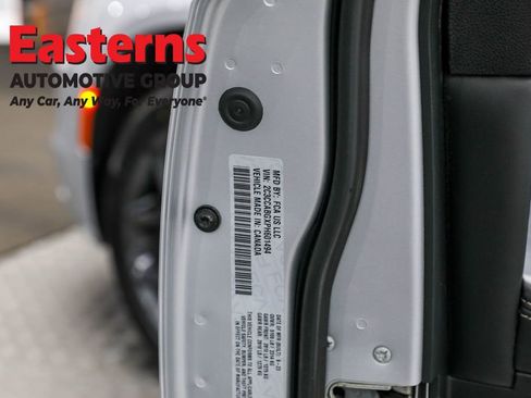 Used 2023 Chrysler 300 S image 37