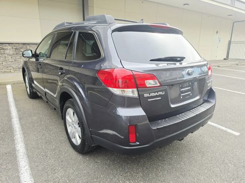 Used 2012 Subaru Outback 2.5i Limited AWD/4WD image 3