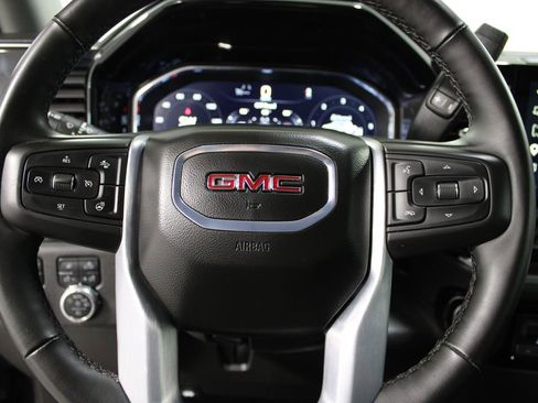 Used 2025 GMC Sierra 1500 SLT image 39