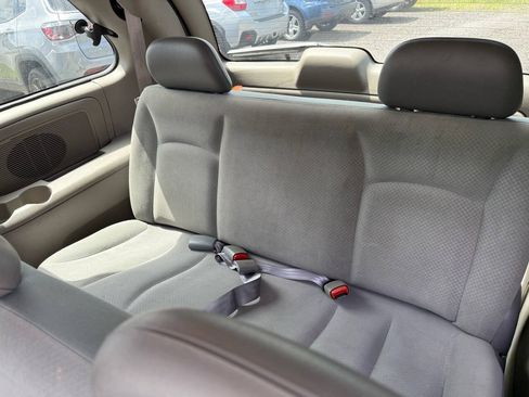 Used 2002 Dodge Caravan SE FWD image 10