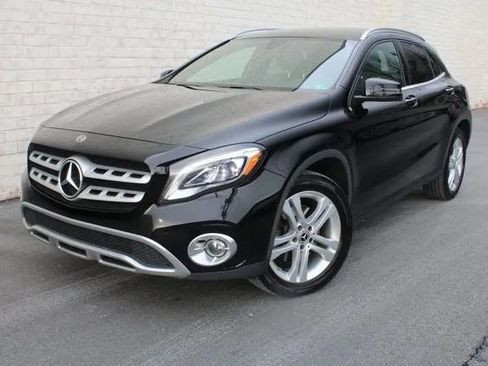 Used 2018 Mercedes-Benz GLA 250 4MATIC image 13