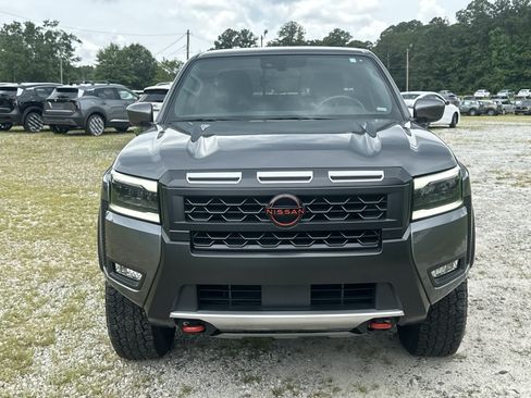 Used 2026 Nissan Frontier PRO-4X AWD/4WD image 2