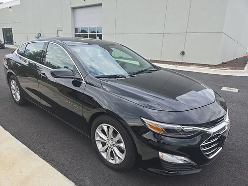 Used 2024 Chevrolet Malibu LT FWD image 3
