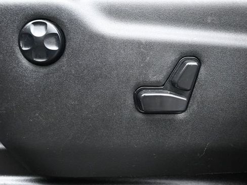 Used 2023 Dodge Durango GT RWD image 13