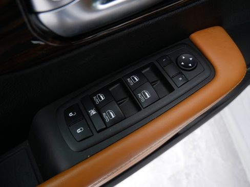 Used 2022 Chrysler Pacifica Pinnacle image 25