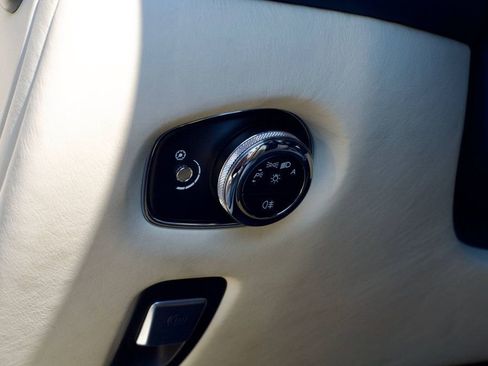 Used 2017 Aston Martin DB11 V12 image 28