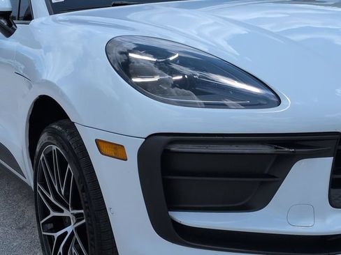 Used 2024 Porsche Macan AWD/4WD image 11