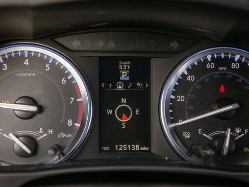 Used 2015 Toyota Highlander Limited image 20