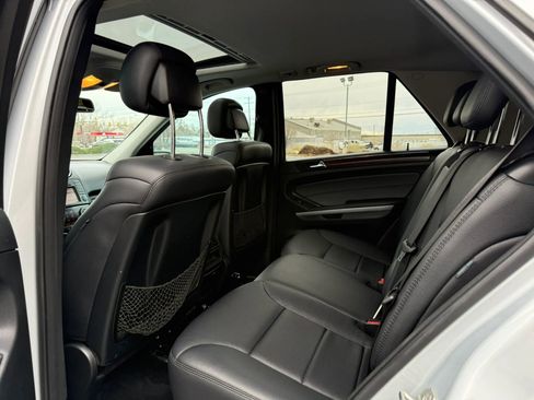 Used 2010 Mercedes-Benz ML 550 4MATIC image 12