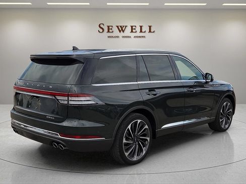 Certified 2022 Lincoln Aviator Reserve w/ Equipment Group 201A AWD/4WD image 4