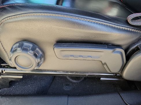 Used 2021 Jeep Gladiator Rubicon image 13