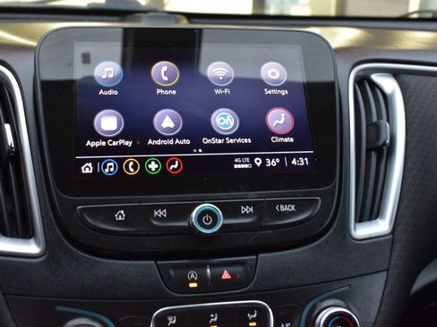 Used 2022 Chevrolet Malibu LT image 33