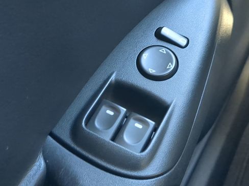 Used 2013 Chevrolet Corvette Grand Sport image 18