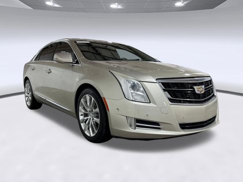 Used 2016 Cadillac XTS Luxury w/ Driver Awareness Package FWD image 36