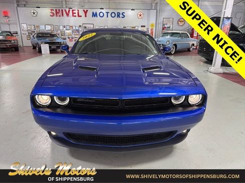 Used 2022 Dodge Challenger SXT w/ Blacktop Package image 8