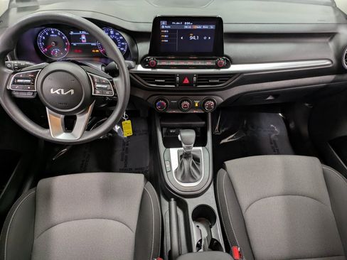 Used 2023 Kia Forte LXS w/ LXS Technology Package image 23