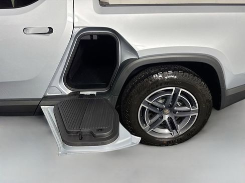 Used 2025 Rivian R1T Adventure AWD/4WD image 42