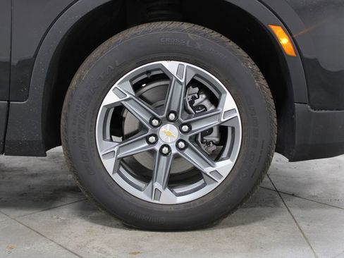 Used 2025 Chevrolet Blazer LT image 12