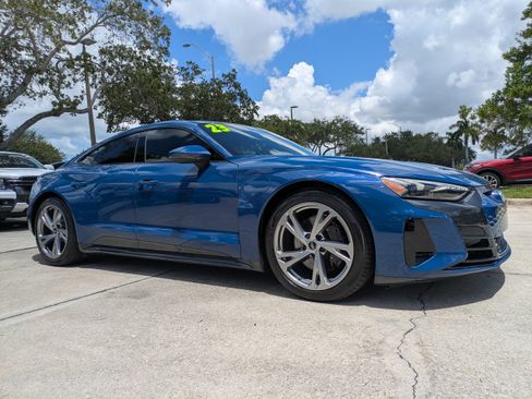 Used 2023 Audi e-tron GT Premium Plus AWD/4WD image 2