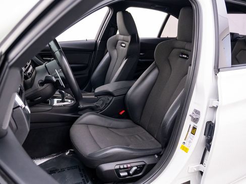 Used 2018 BMW M3 RWD image 17